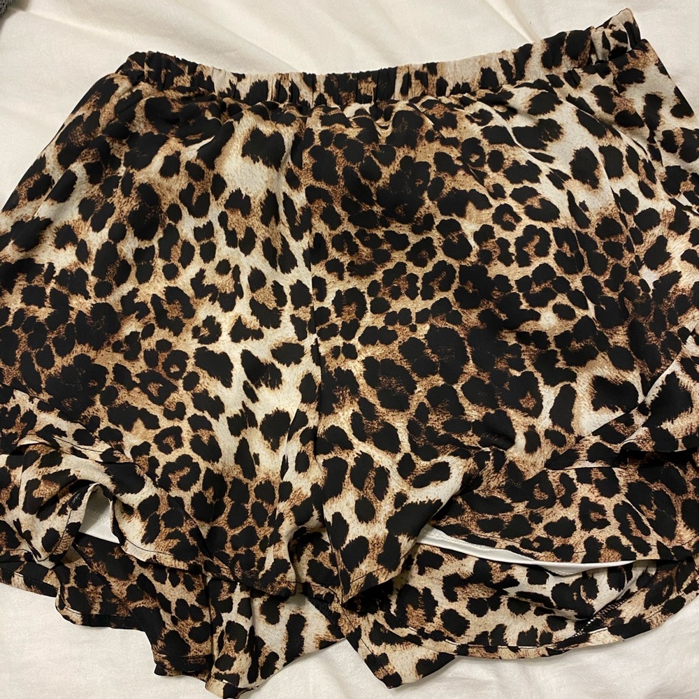flowy cheetah shorts!